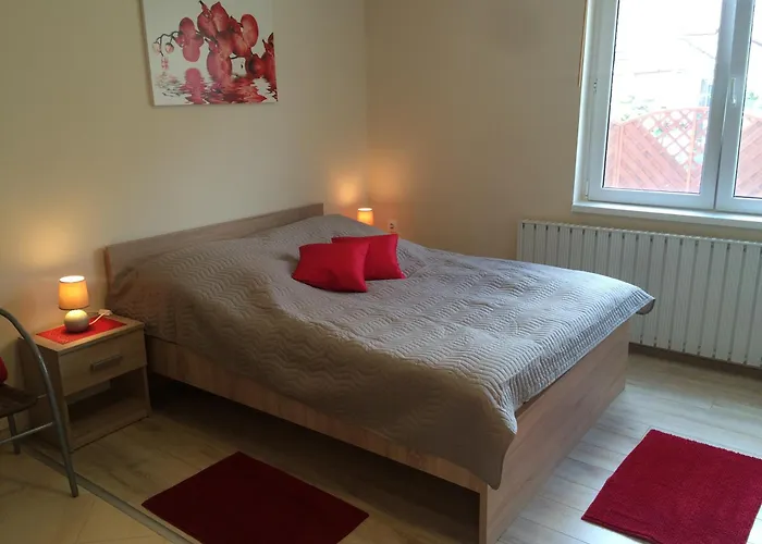 Lola Vendeghaz Apartment Siofok