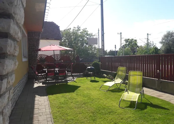 Lola Vendeghaz דירה